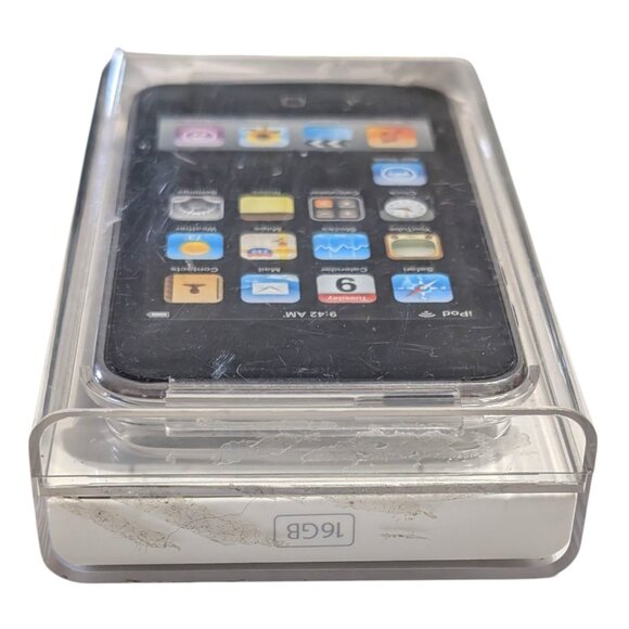 Apple iPod Touch A1288 Black/Chrome 32GB CIB w/ Charger Manual Sticker - Picture 7 of 15